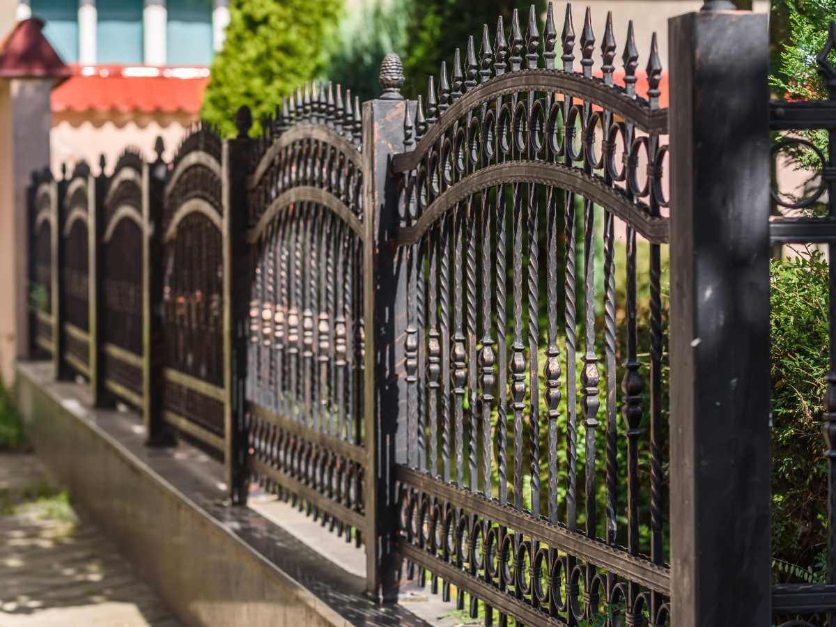 fence for rental property